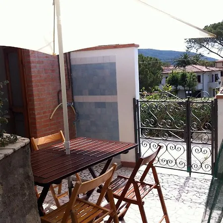 Casa Ventitre Feriehus *